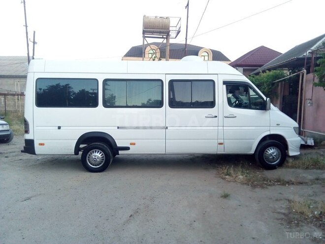 Mercedes Sprinter 412 1999, 400,000 km - 2.9 l - Şirvan