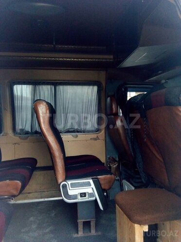 Mercedes Sprinter 412 1999, 400,000 km - 2.9 l - Şirvan