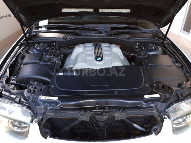 BMW 745 2002, 251,674 km - 4.4 l - Füzuli