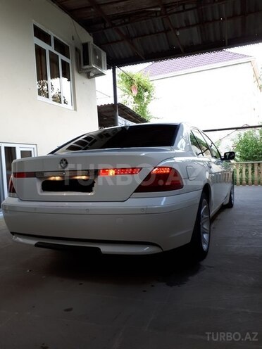BMW 745 2002, 251,674 km - 4.4 l - Füzuli