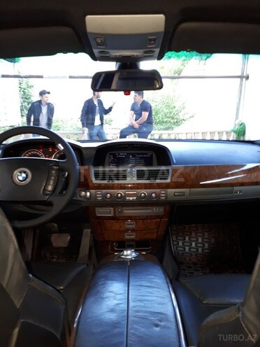 BMW 745 2002, 251,674 km - 4.4 l - Füzuli