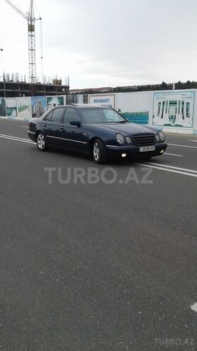 Mercedes E 280 1999, 250,000 km - 2.7 l - Siyəzən