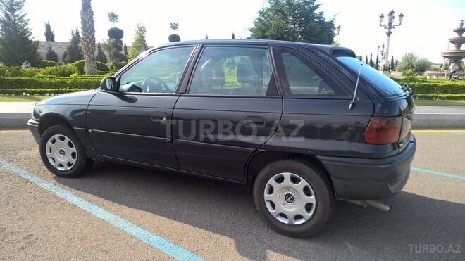 Opel Astra 1995, 235,465 km - 1.7 l - Gəncə