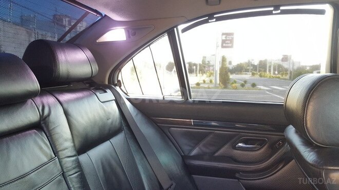BMW 525 2001, 280,000 km - 0.3 l - Bakı
