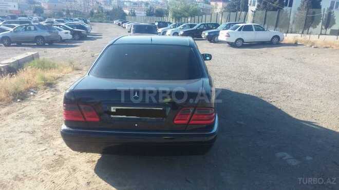 Mercedes E 240 1998, 284,000 km - 2.4 л - Bakı