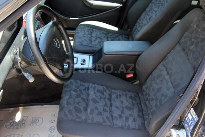 Mercedes C 200 1999, 253,000 km - 2.0 l - Bakı