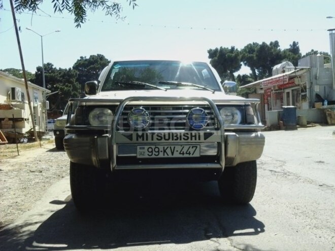 Mitsubishi Pajero 1992, 340,000 km - 2.5 л - Bakı