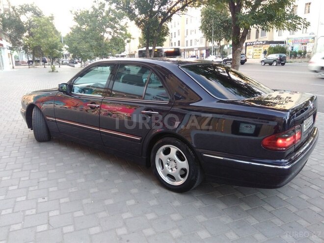 Mercedes E 270 1999, 395,232 km - 2.7 l - Bakı