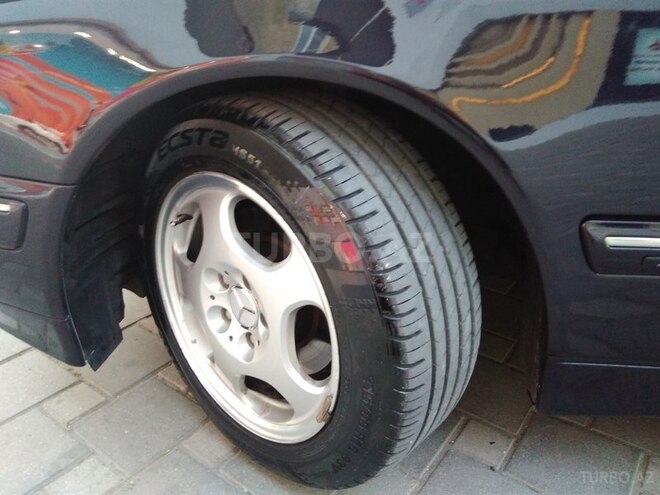 Mercedes E 270 1999, 395,232 km - 2.7 l - Bakı