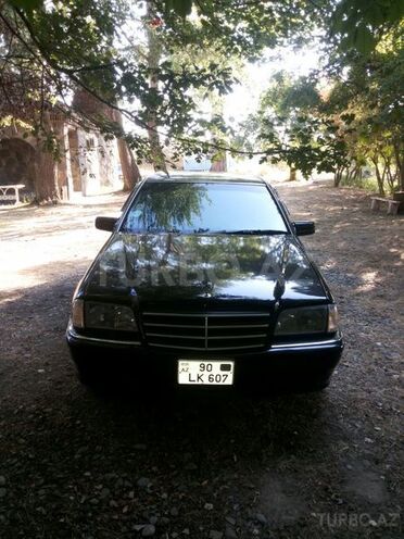Mercedes C 230 1997, 269,000 km - 2.3 l - Bakı