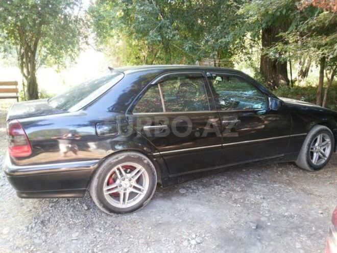 Mercedes C 230 1997, 269,000 km - 2.3 l - Bakı