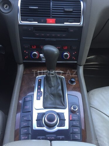 Audi Q7 2006, 186,000 km - 4.2 l - Sumqayıt