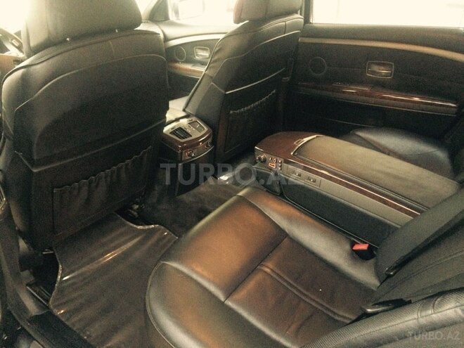 BMW 745 2003, 290,000 km - 4.5 l - Bakı