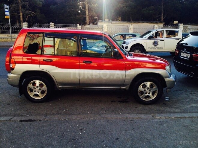 Mitsubishi Pajero io 1999, 145,000 km - 2.0 l - Bakı