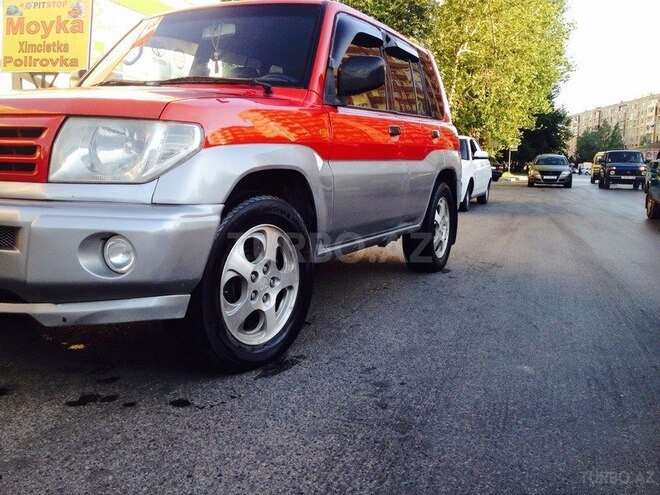 Mitsubishi Pajero io 1999, 145,000 km - 2.0 l - Bakı