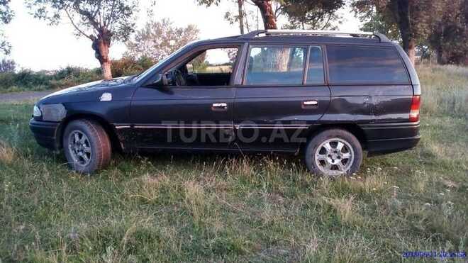 Opel Astra 1994, 361,000 km - 1.6 l - Qax
