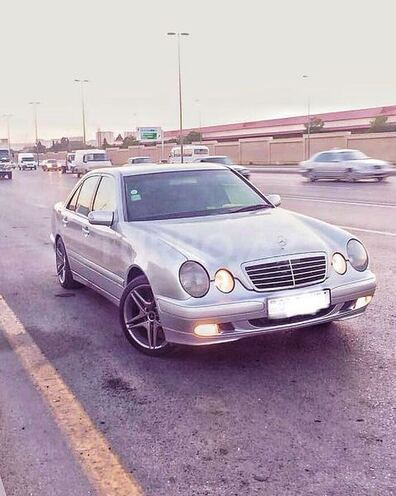 Mercedes E 220 2000, 370,000 km - 2.2 l - Bakı