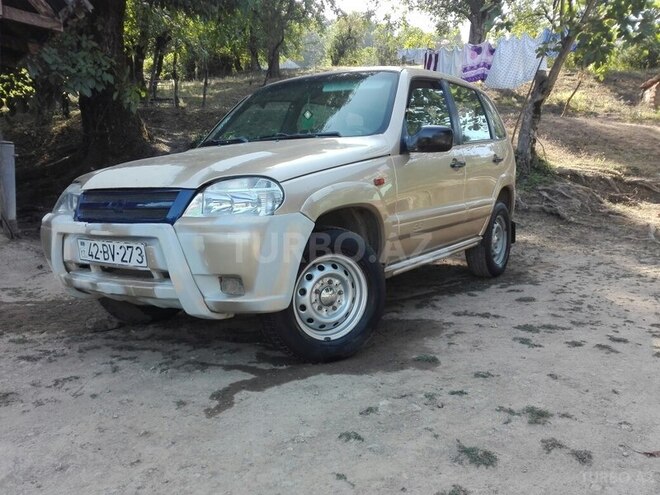 Chevrolet Niva 2004, 235,000 km - 1.9 l - Lənkəran
