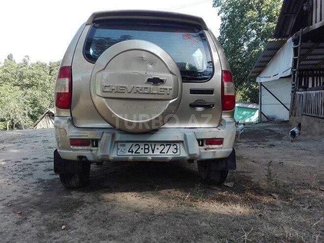 Chevrolet Niva 2004, 235,000 km - 1.9 l - Lənkəran