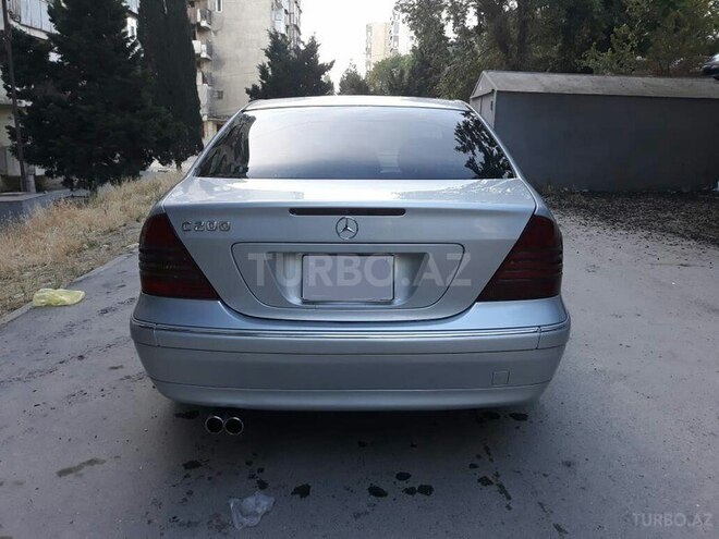 Mercedes C 200 2002, 235,682 km - 2.0 l - Bakı