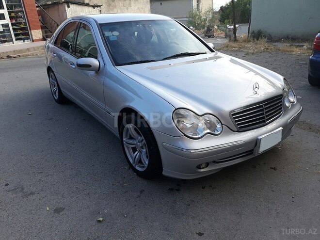 Mercedes C 200 2002, 235,682 km - 2.0 l - Bakı