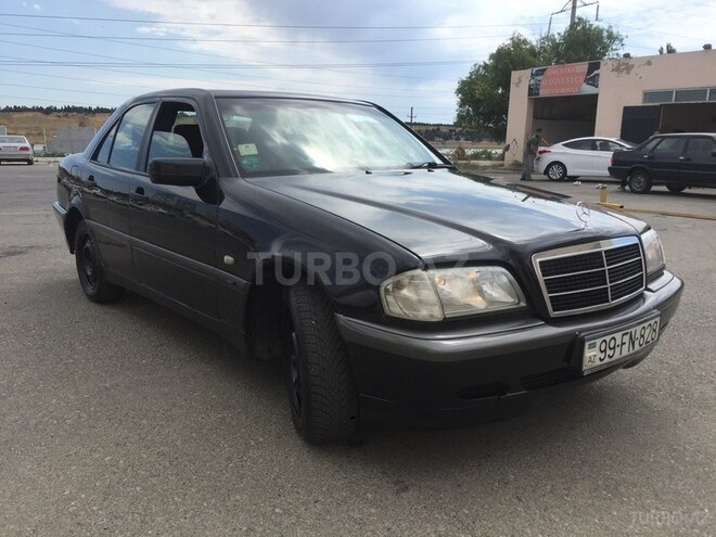 Mercedes C 180 1999, 256,778 km - 1.8 l - Bakı