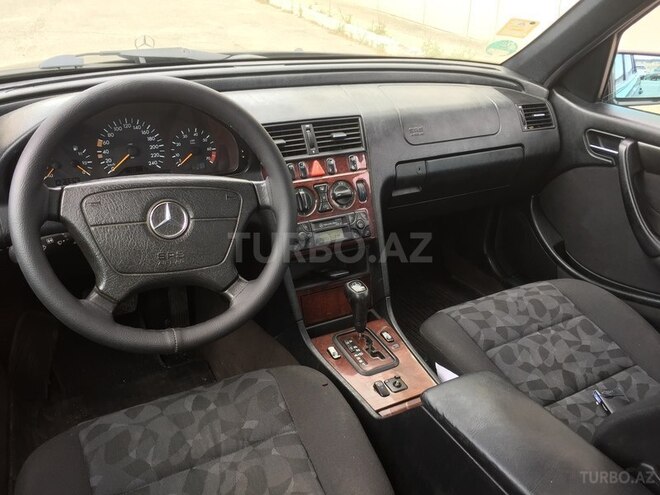 Mercedes C 180 1999, 256,778 km - 1.8 l - Bakı