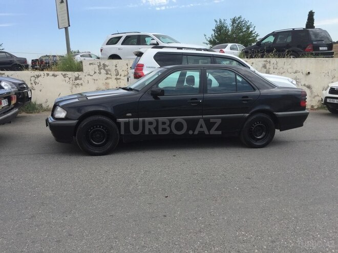Mercedes C 180 1999, 256,778 km - 1.8 l - Bakı