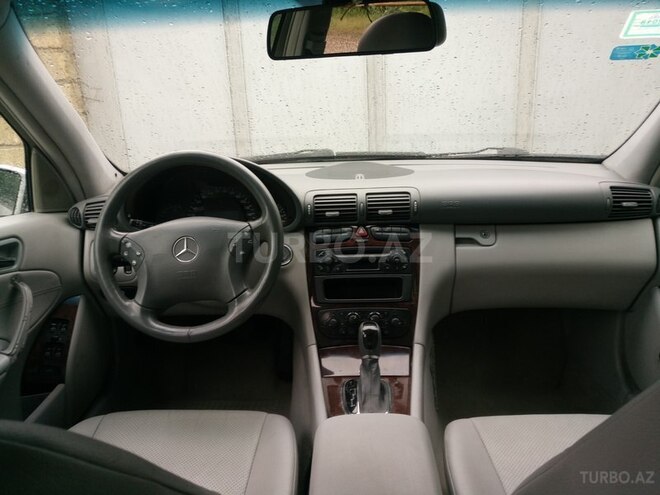 Mercedes C 200 2001, 207,000 km - 2.0 l - Qusar