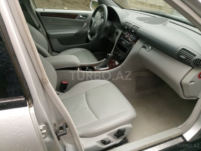 Mercedes C 200 2001, 207,000 km - 2.0 l - Qusar