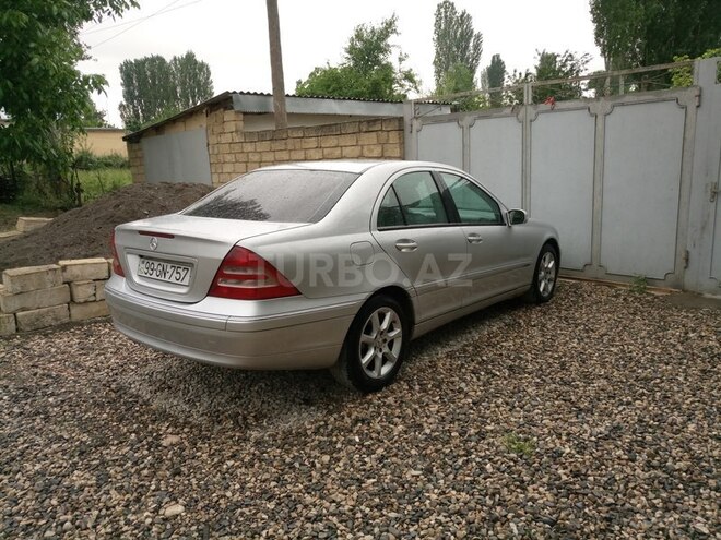 Mercedes C 200 2001, 207,000 km - 2.0 l - Qusar