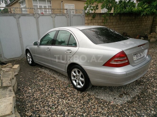 Mercedes C 200 2001, 207,000 km - 2.0 l - Qusar