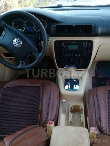 Volkswagen Passat 2002, 283,334 km - 1.8 л - Bakı