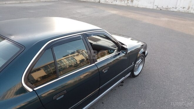 BMW 520 1994, 358,000 km - 2.0 л - Bakı