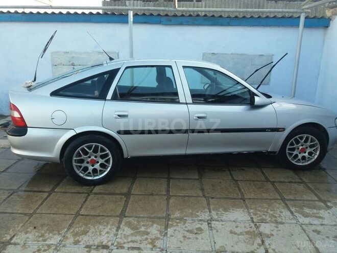 Opel Vectra 1996, 300,026 km - 2.0 l - Neftçala