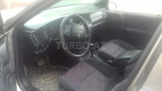 Opel Vectra 1996, 365,000 km - 1.8 l - Bakı
