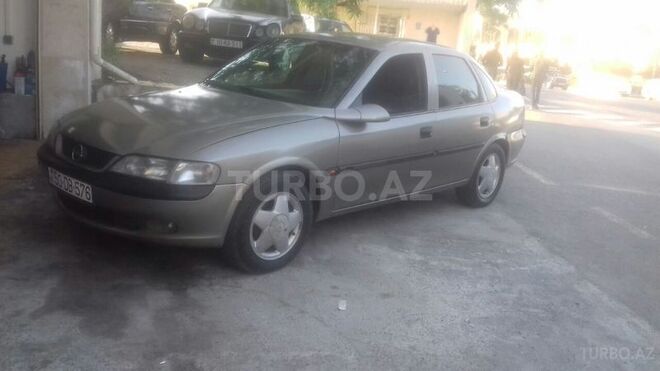Opel Vectra 1996, 365,000 km - 1.8 l - Bakı