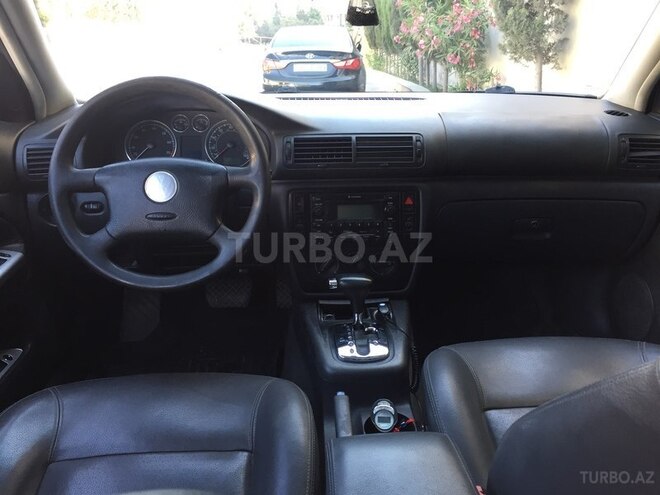 Volkswagen Passat 2004, 249,230 km - 1.8 l - Bakı