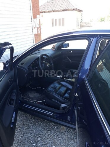 Volkswagen Passat 2001, 200,000 km - 1.8 l - Lənkəran