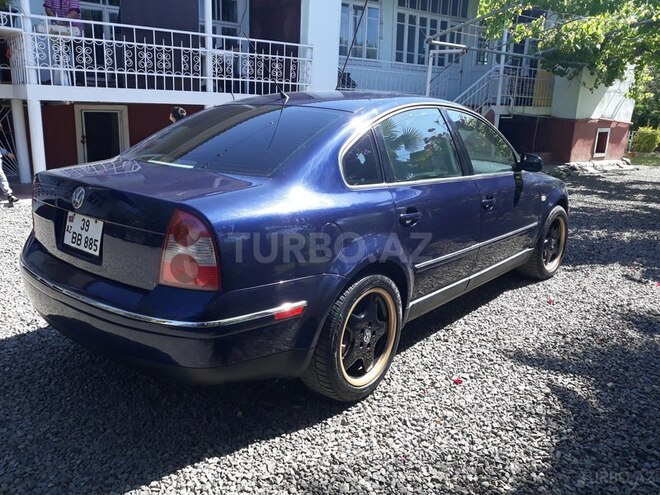 Volkswagen Passat 2001, 200,000 km - 1.8 l - Lənkəran