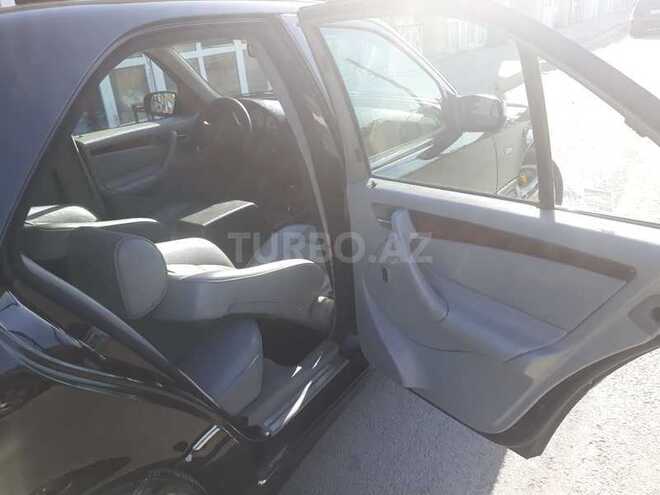 Mercedes C 230 2000, 137,000 km - 2.3 l - Bakı