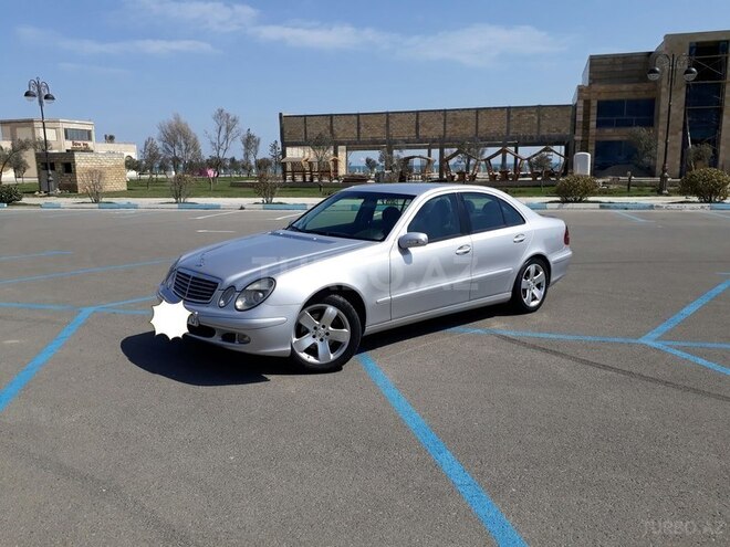 Mercedes E 220 2002, 310,000 km - 2.2 l - Bakı
