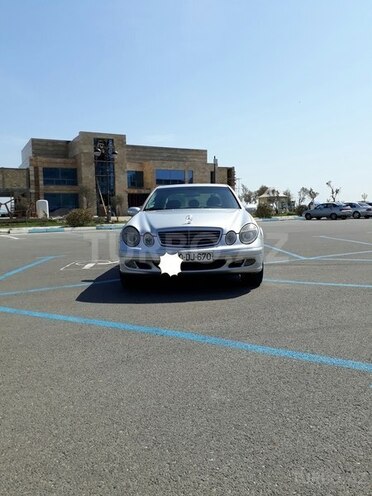 Mercedes E 220 2002, 310,000 km - 2.2 l - Bakı