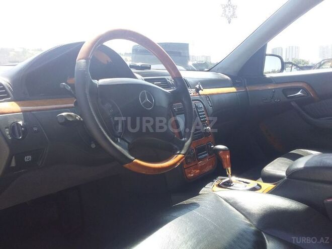 Mercedes S 320 2001, 286,000 km - 3.2 l - Bakı