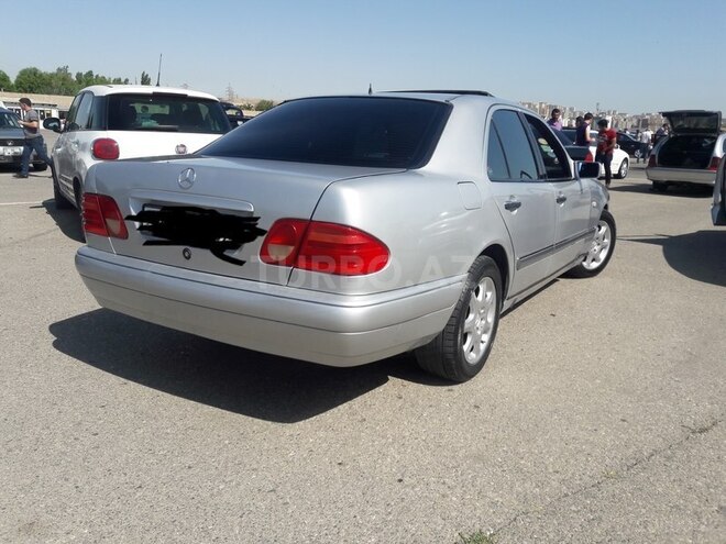 Mercedes E 280 1996, 281,000 km - 2.8 л - Astara
