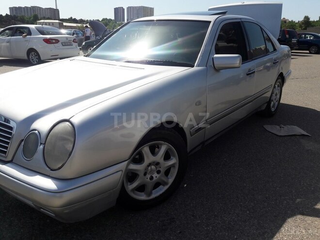 Mercedes E 280 1996, 281,000 km - 2.8 л - Astara