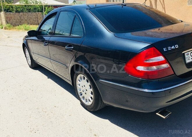 Mercedes E 260 2002, 230,000 km - 2.6 l - Bakı