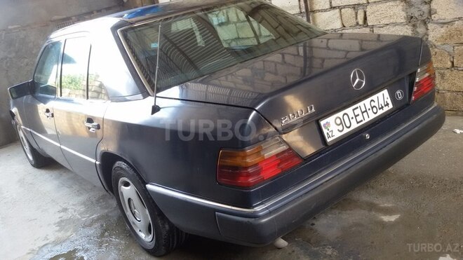 Mercedes E 200 1992, 352,841 km - 2.0 l - Gəncə
