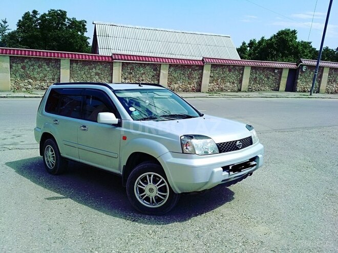 Nissan X-Trail 2002, 145,000 km - 2.0 l - Quba