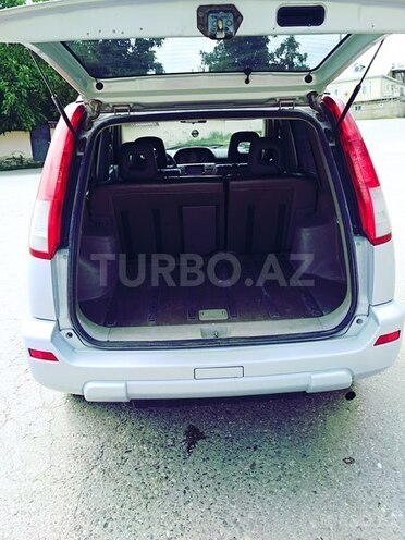 Nissan X-Trail 2002, 145,000 km - 2.0 l - Quba